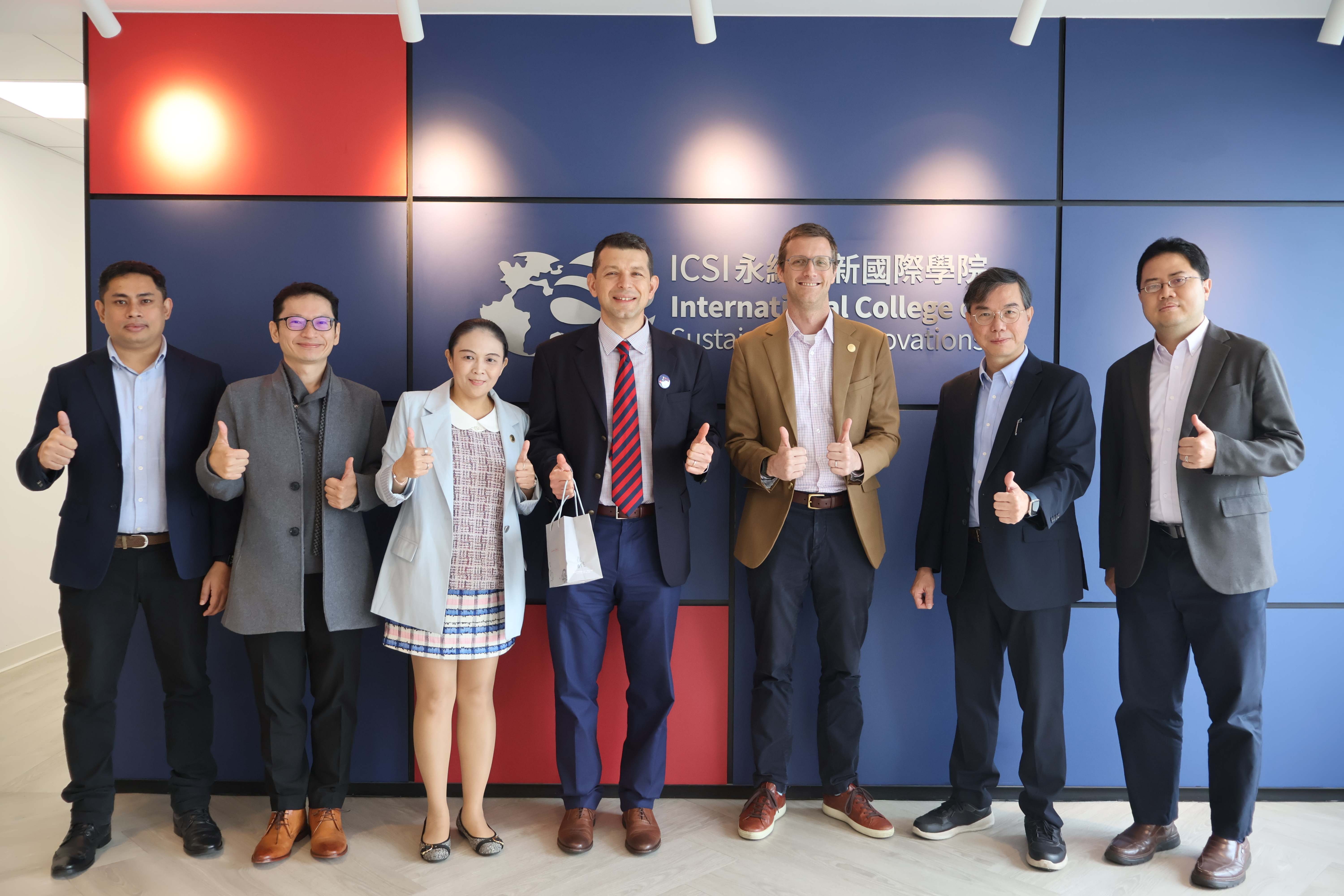 UIC Associate Dean Visits NTPU to Explore Future Collaboration